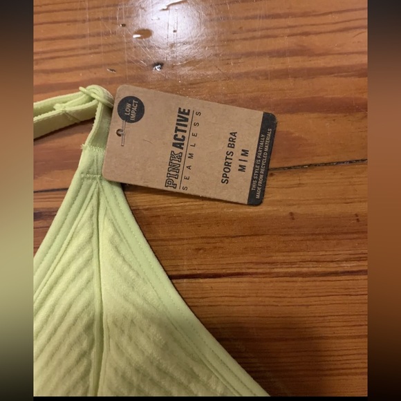 NWT Victoria Secret PINK Neon Yellow Sports Bra Seamless Size Medium - Picture 3 of 8